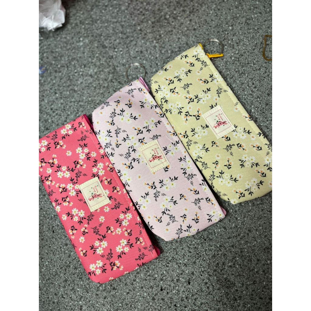 

Tempat pensil life style_TEMPAT PENSIL BUNGA ELEGAN_Tempat Pensil Cantik