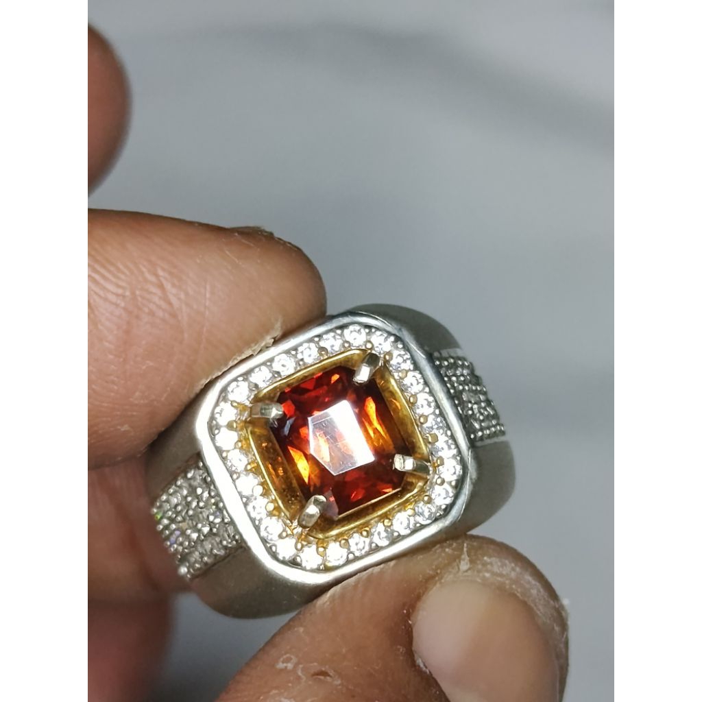 NATURAL SPARELITE RING PERAK MICROSETTING