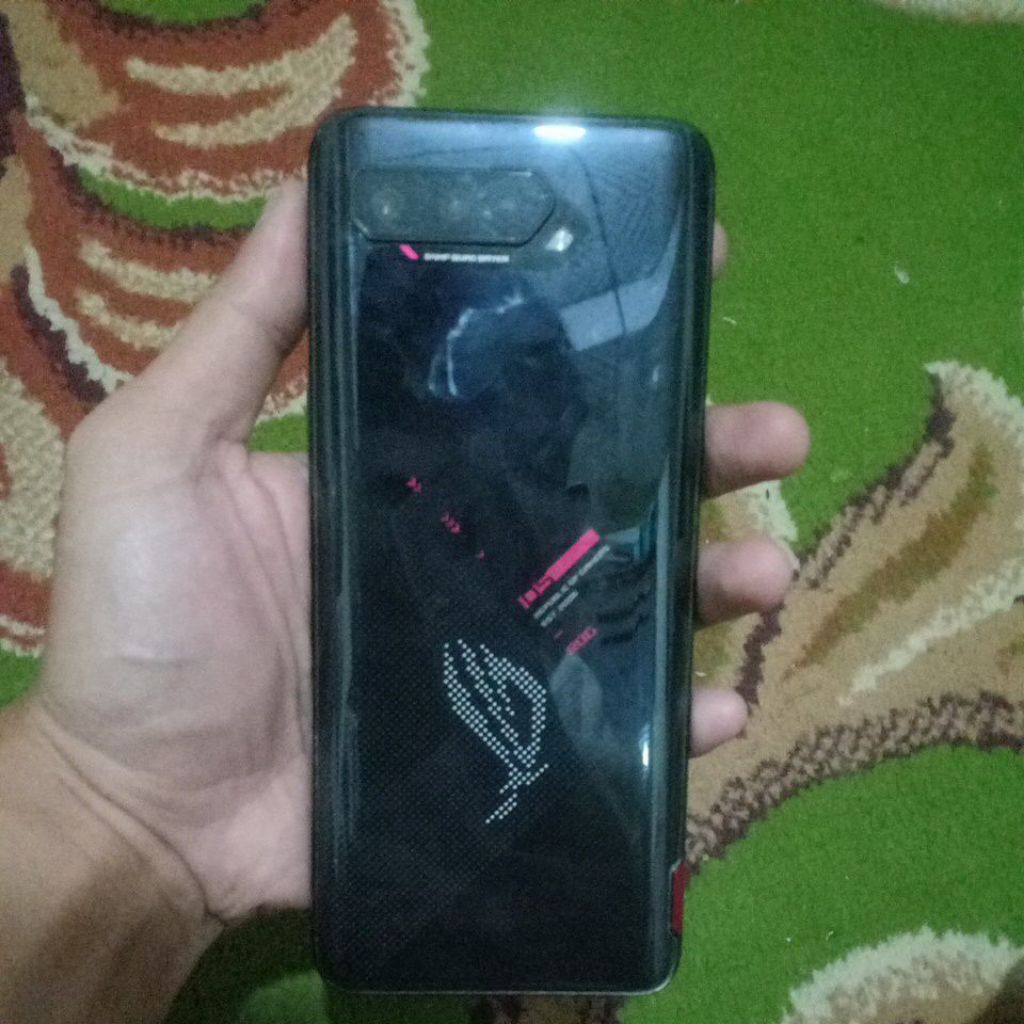 Hp Rog 5, minus layar retak mesin masih normal