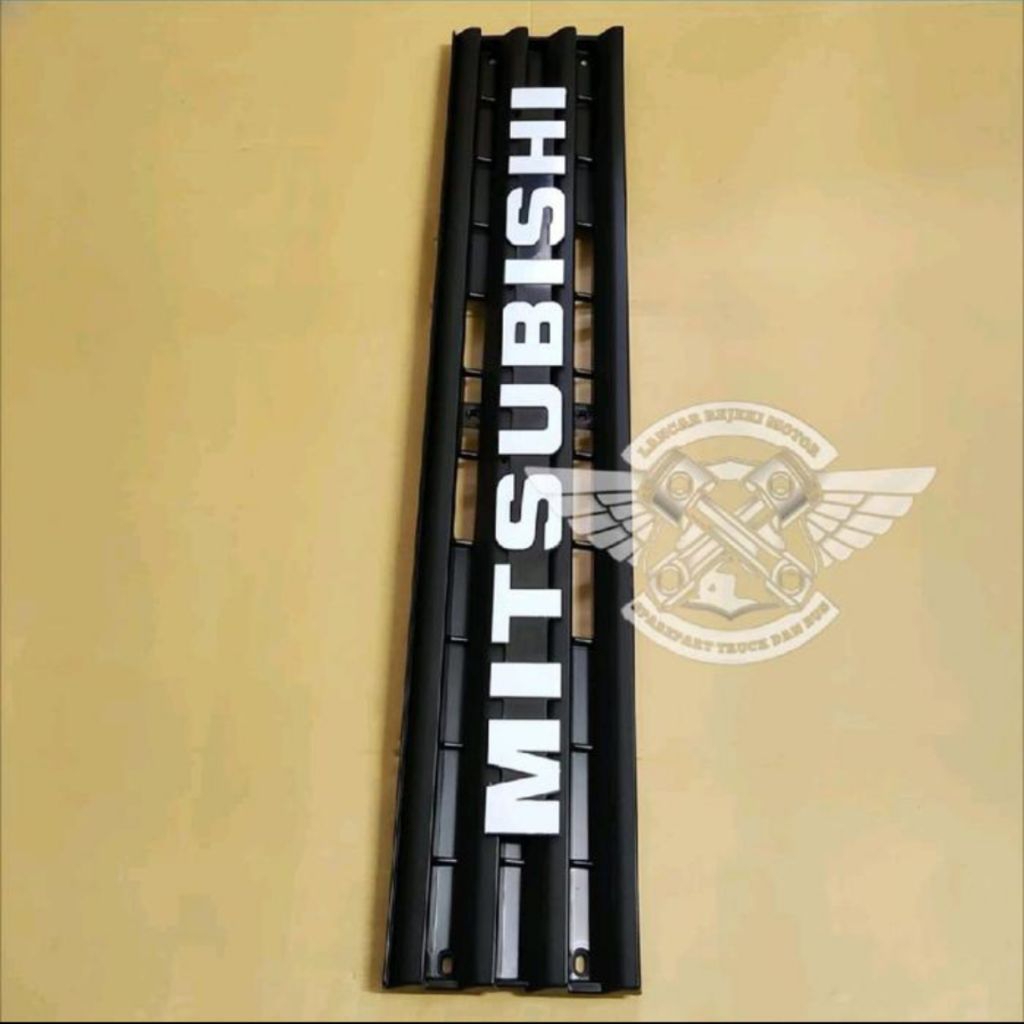 Front Grill FUSO Grill Depan MITSUBISHI FUSO PS190 EMGI 8730