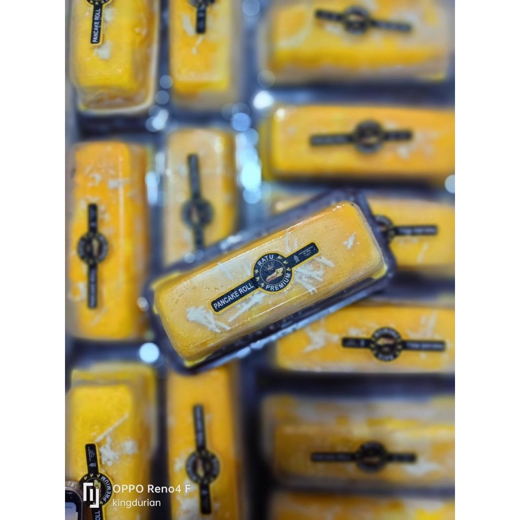 

Ratu Pancake Durian Roll