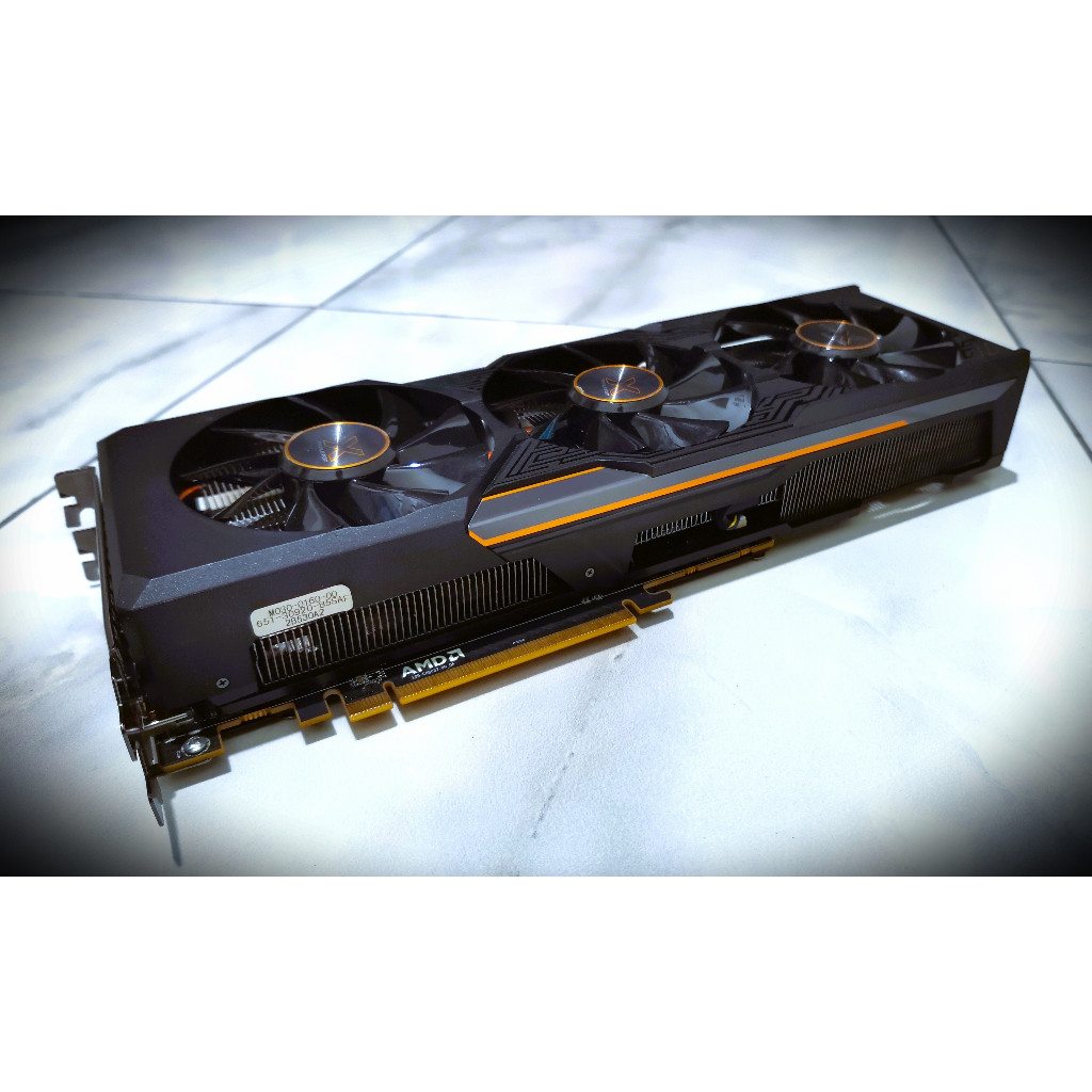 ISTIMEWA SAPPHIRE™ Tri-X R9 FURY 4 GB HBM 4.096 Bit - The WORLD'S FIRST Generation Memory Technology