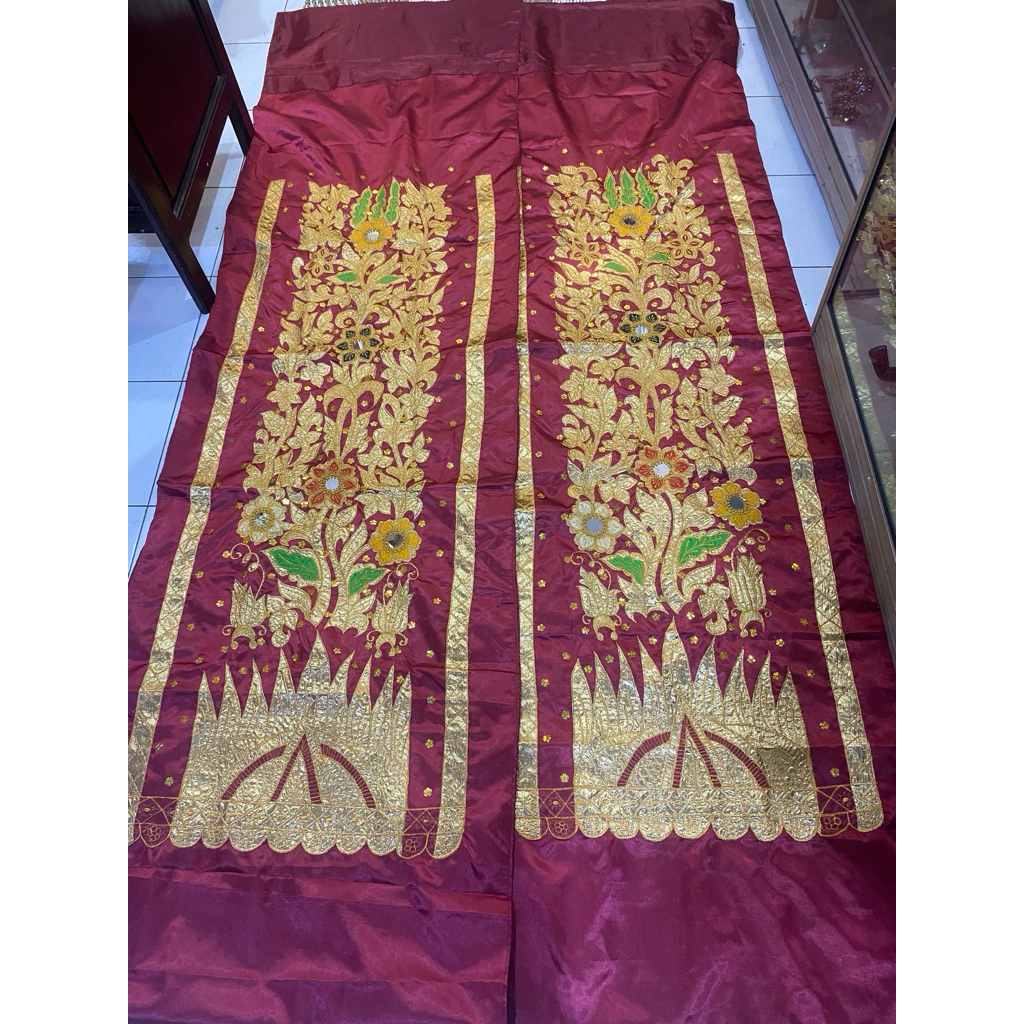 Lansia pelaminan/Kain dekorasi pelaminan warna krem,hijau,maroon