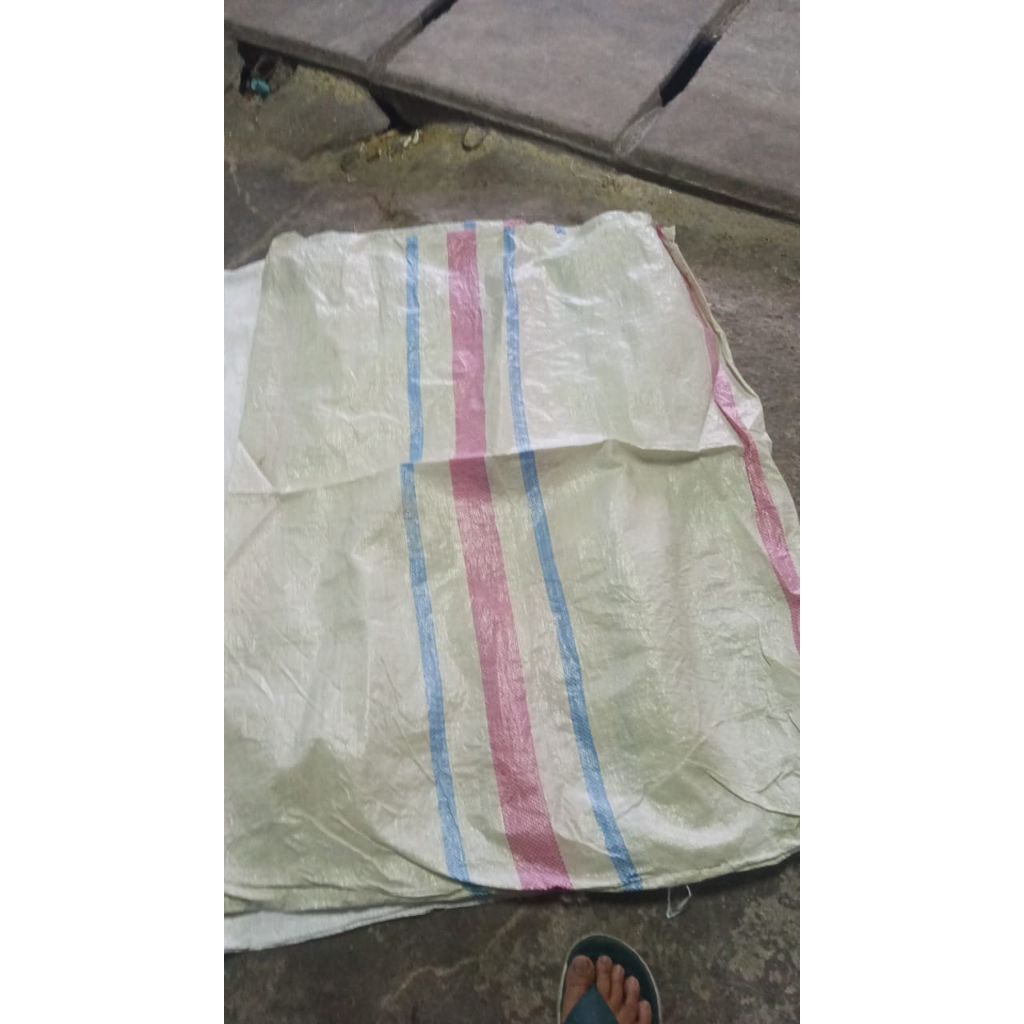 karung bekas 90 x 130 isi 10 pcs