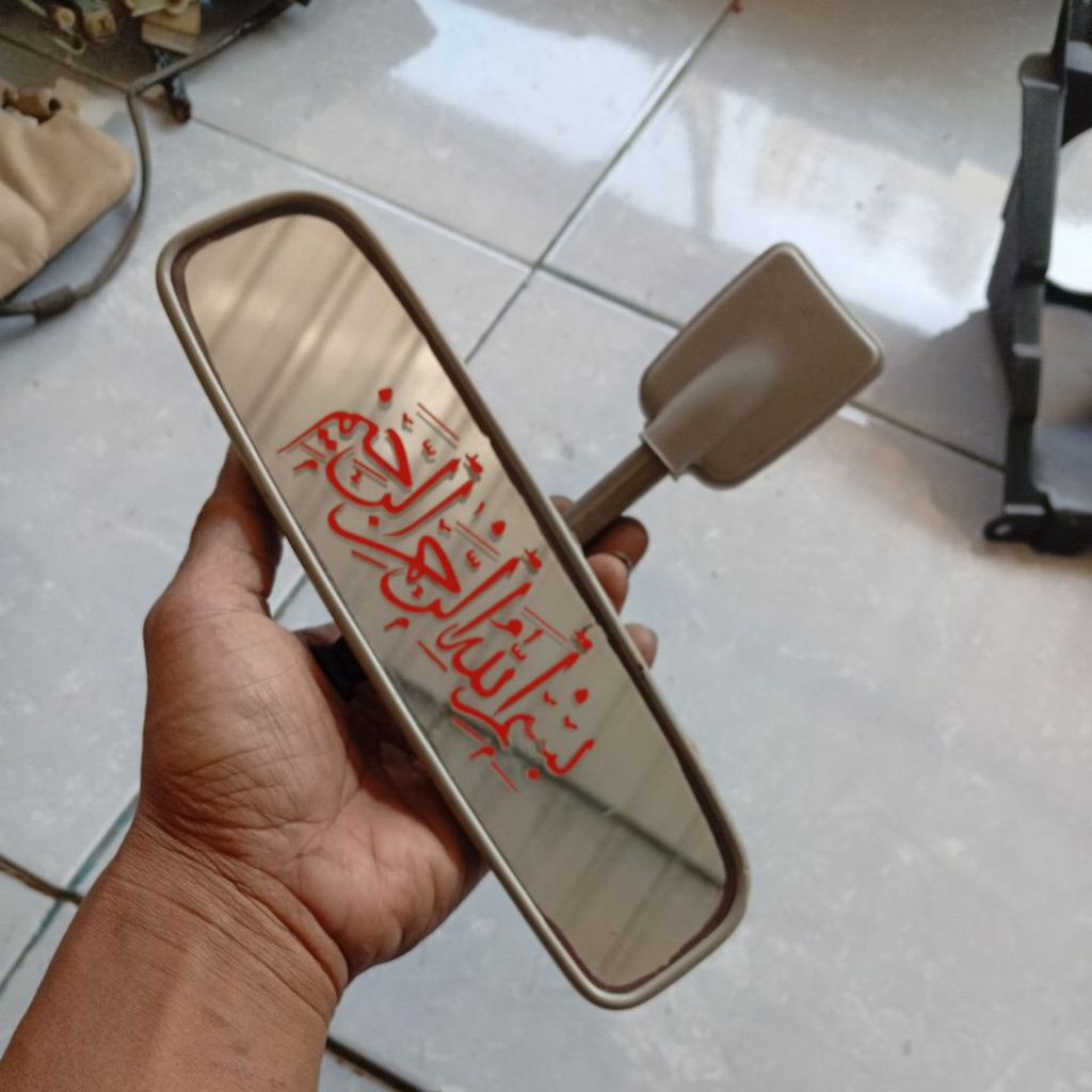 spion dalam Corolla gl se