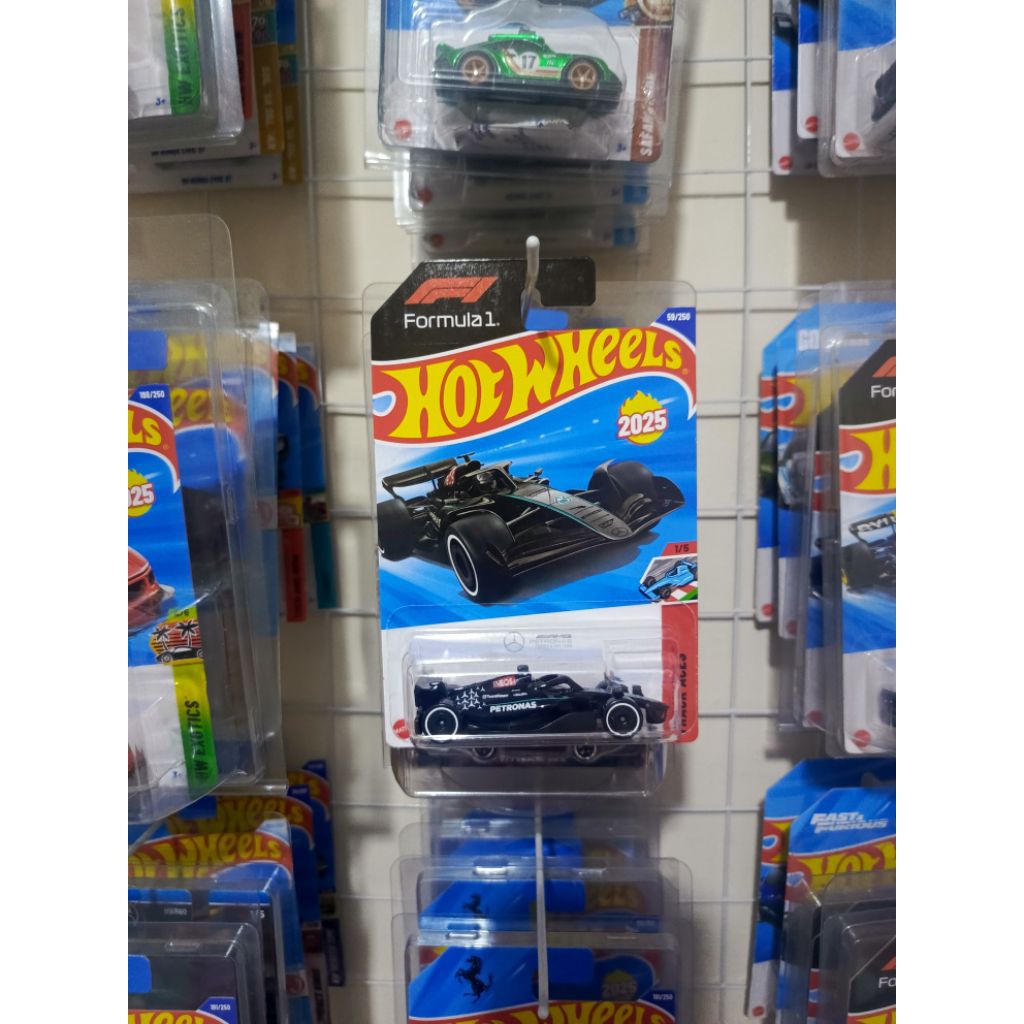 hotwheels f1 mercedes petronas