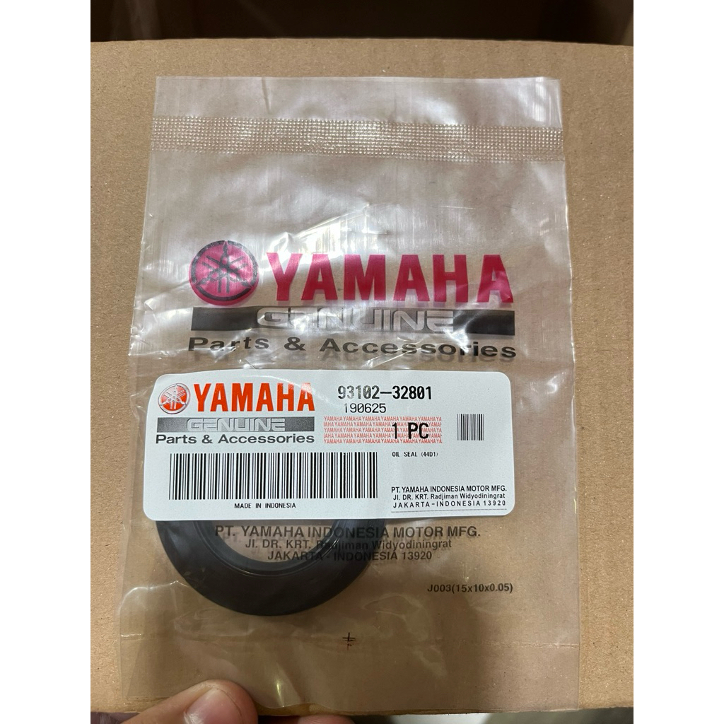 SEAL RODA BELAKANG YAMAHA XEON ORIGINAL / Seal As Roda Xeon ORI Yamaha