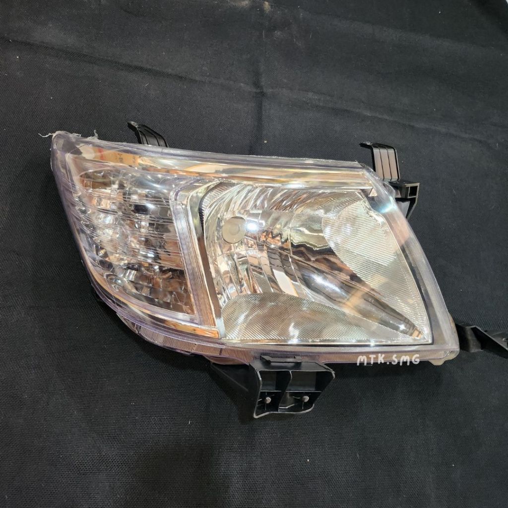 Headlamp / Lampu Depan HILUX Vigo 2012 2013 2014