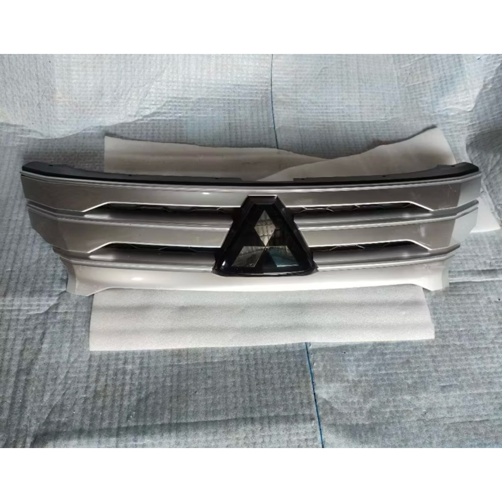 grill pajero sport 2022 2023 2024