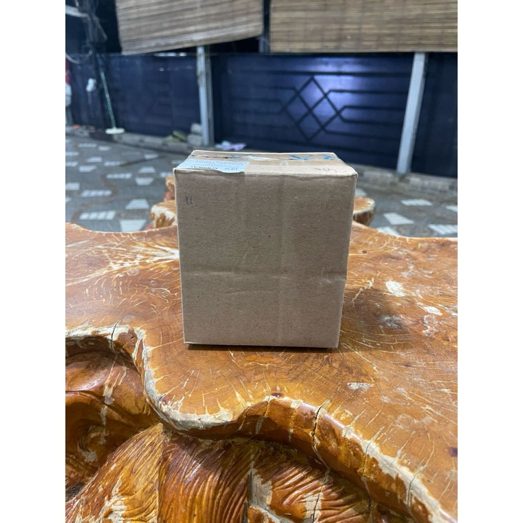 

Kardus 10 cm x 8 cm x 12 cm (50) Bekas Aya Single Wall