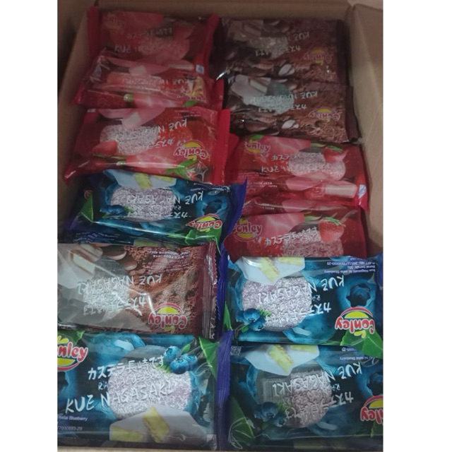 

kue nagasaki conley mooncake halal