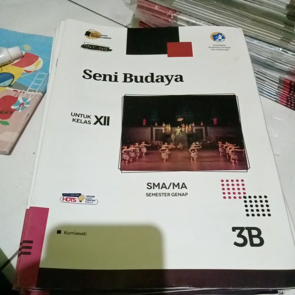buku LKS seni budaya kelas 12 3B,30bukux2000