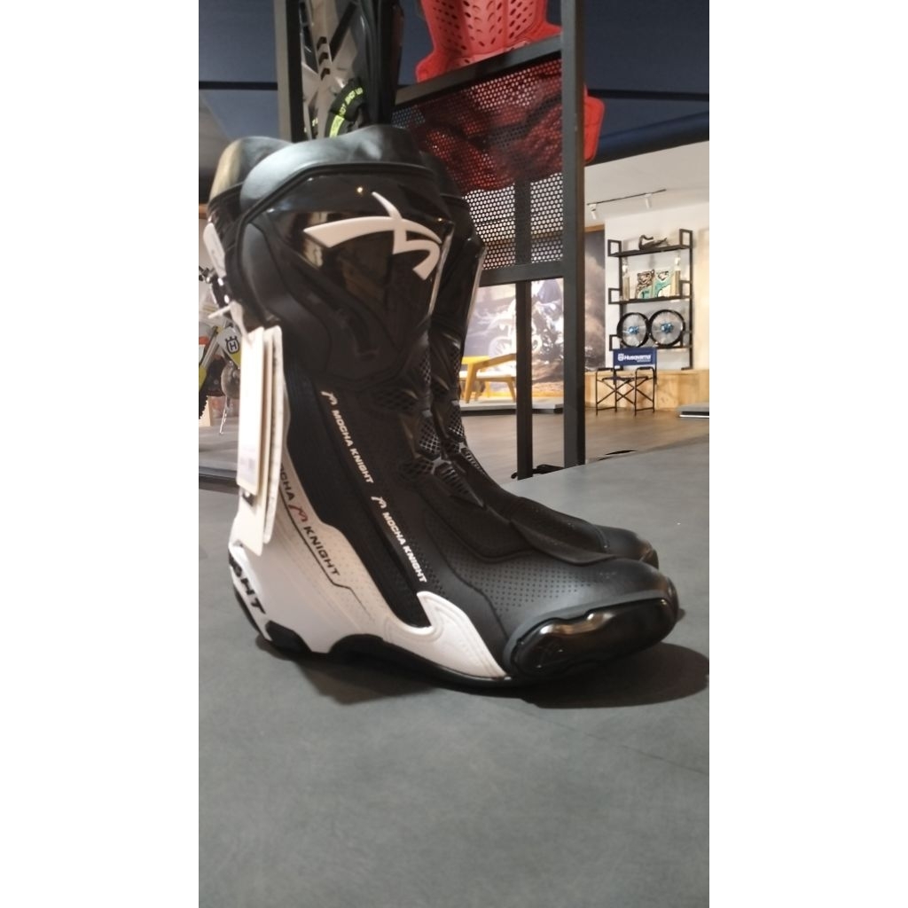 SEPATU BALAP TURING ROADRACE MOCHA KNIGHT