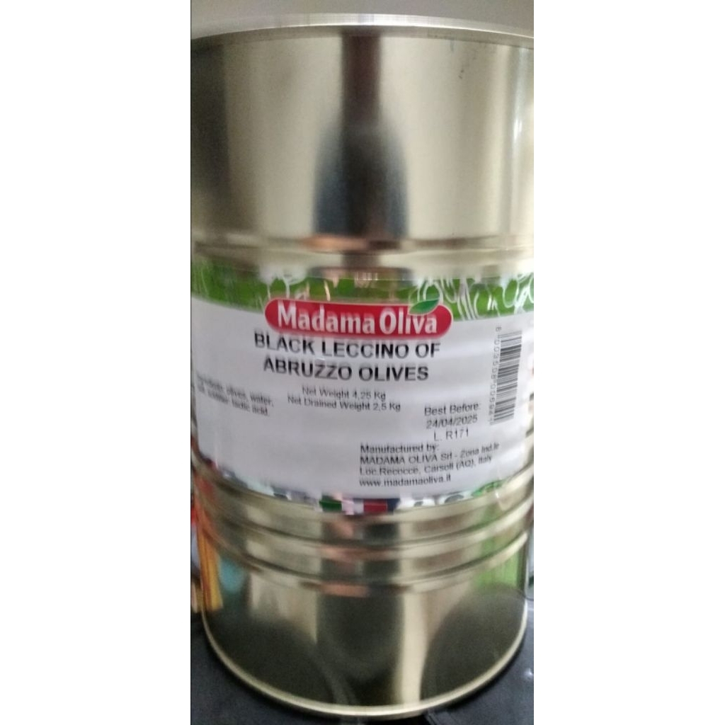 

MADAMA Olive | Black leccino of abruzzo olives/olive - Buah zaitun hitam leccino 4.25 kg