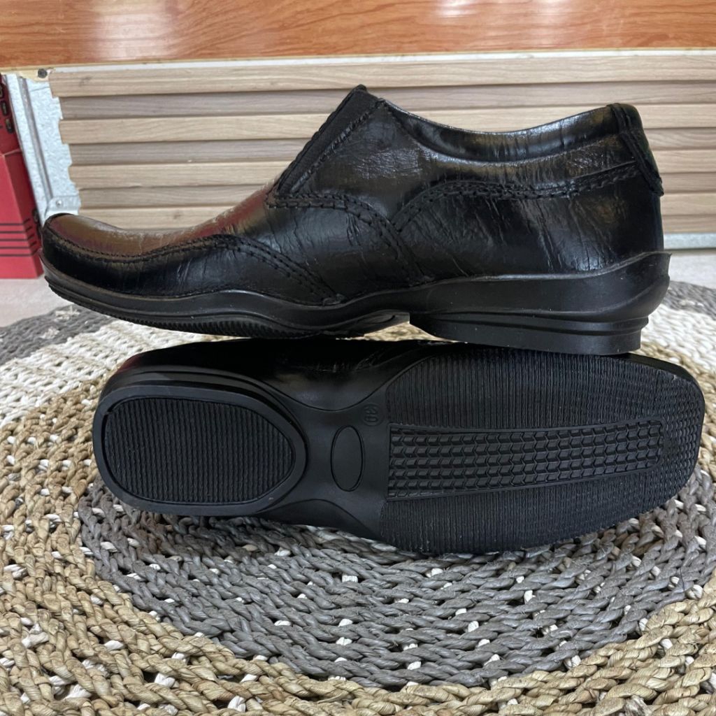 LACOSTE~sepatu lacoste original 100% (3693)