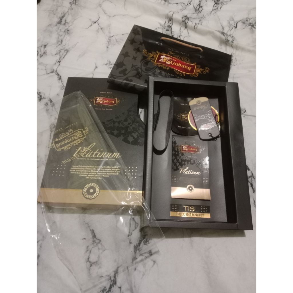 

Paper bag dan Box Sarung Ketjubung