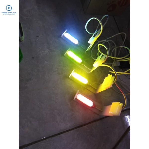 Lampu Hias Aquarium LED USB Cahaya Warna untuk Soliter/Aquarium Mini / Lampu Aquarium Mini