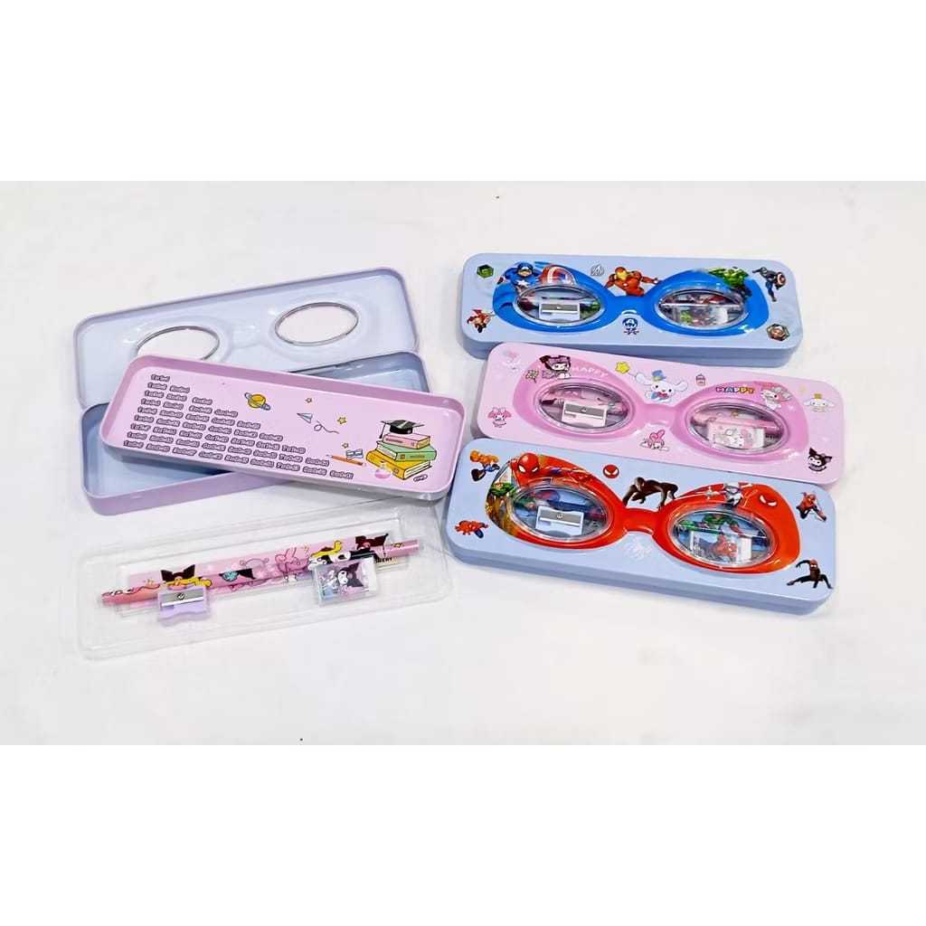 

Kotak Pensil Kaleng Set Kacamata Motif Sanrio LPY 99-35