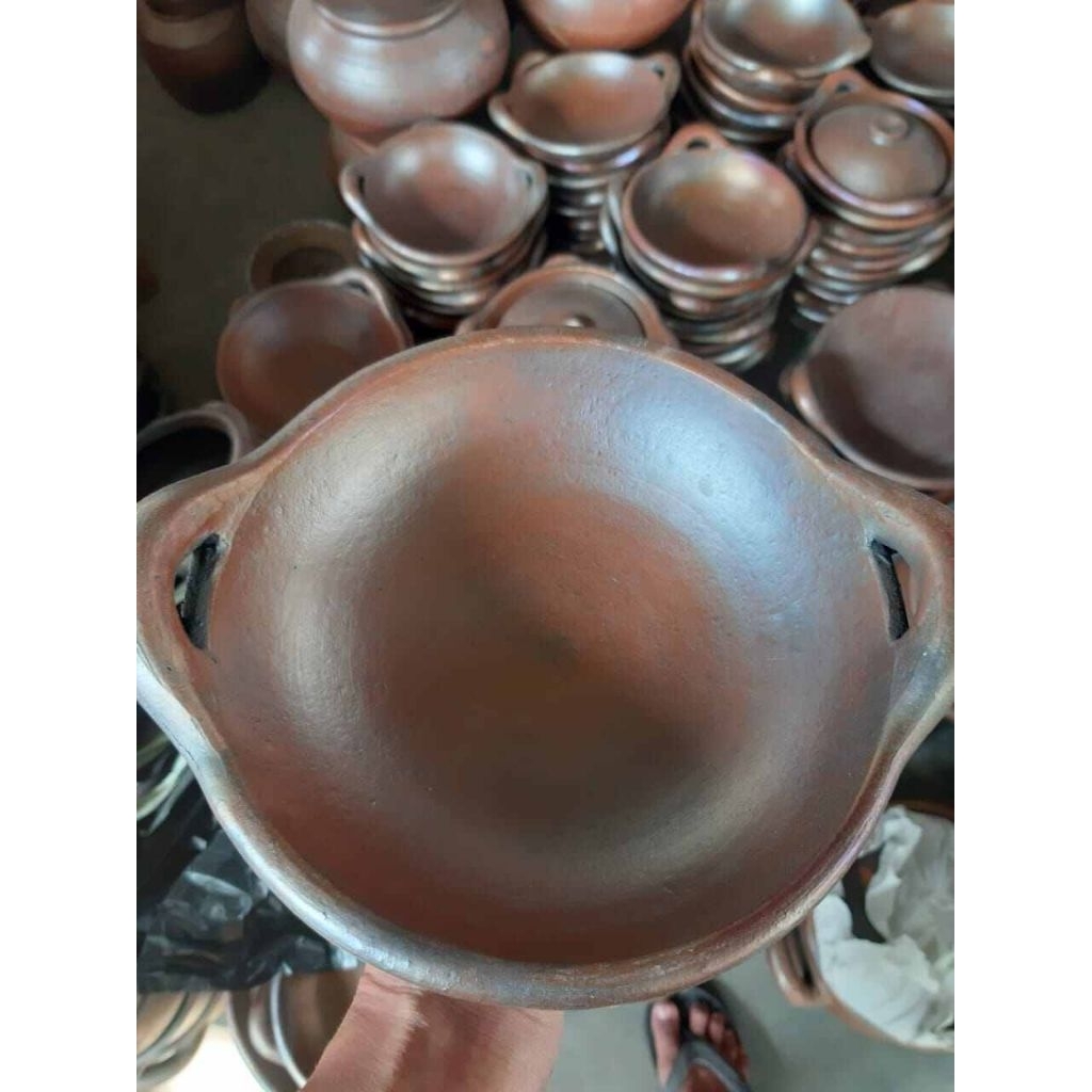 Wajan lempung/wajan tanah liat, wajan penggorengan dari tanah liat/Nanangan.