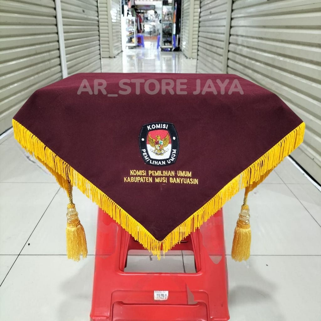 Alas baki beludru costum logo bordir