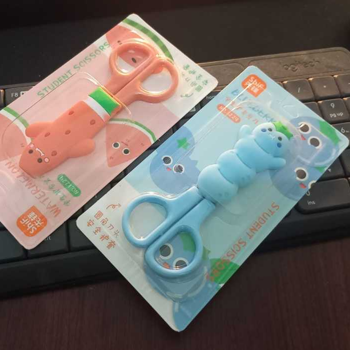 

Gunting Anak Cover Gunting Fancy Karakter Gunting + Cover Gunting Kecil Lucu