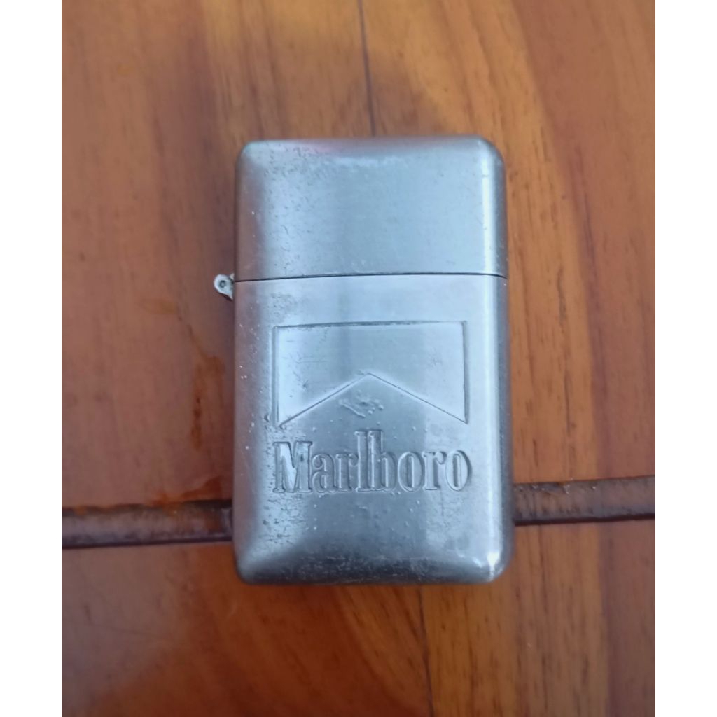 Marlboro Lighter Model Zippo Original
