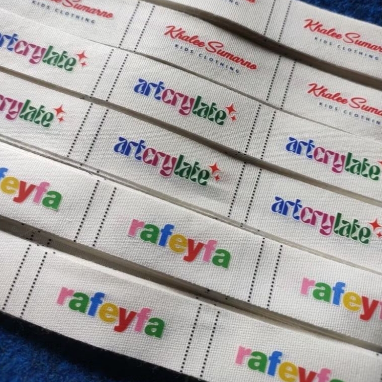 

Label Baju / Label Hijab / Label Woven Damask Subtitute