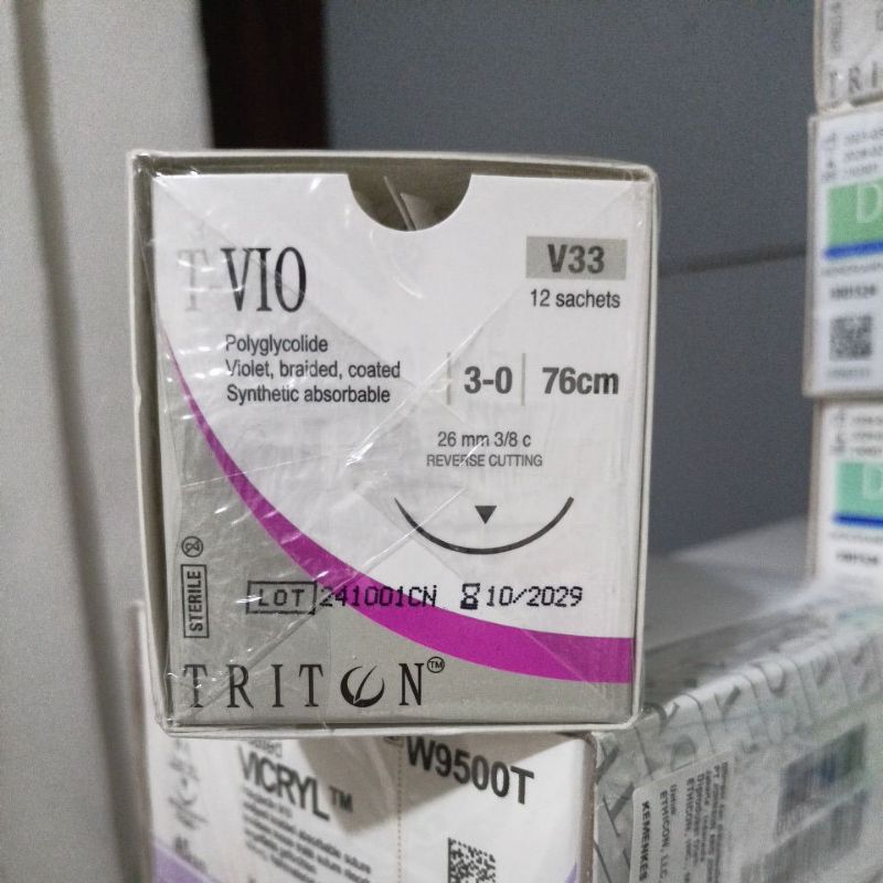 

T Vio 3/0 V33 Reverse cutting Box