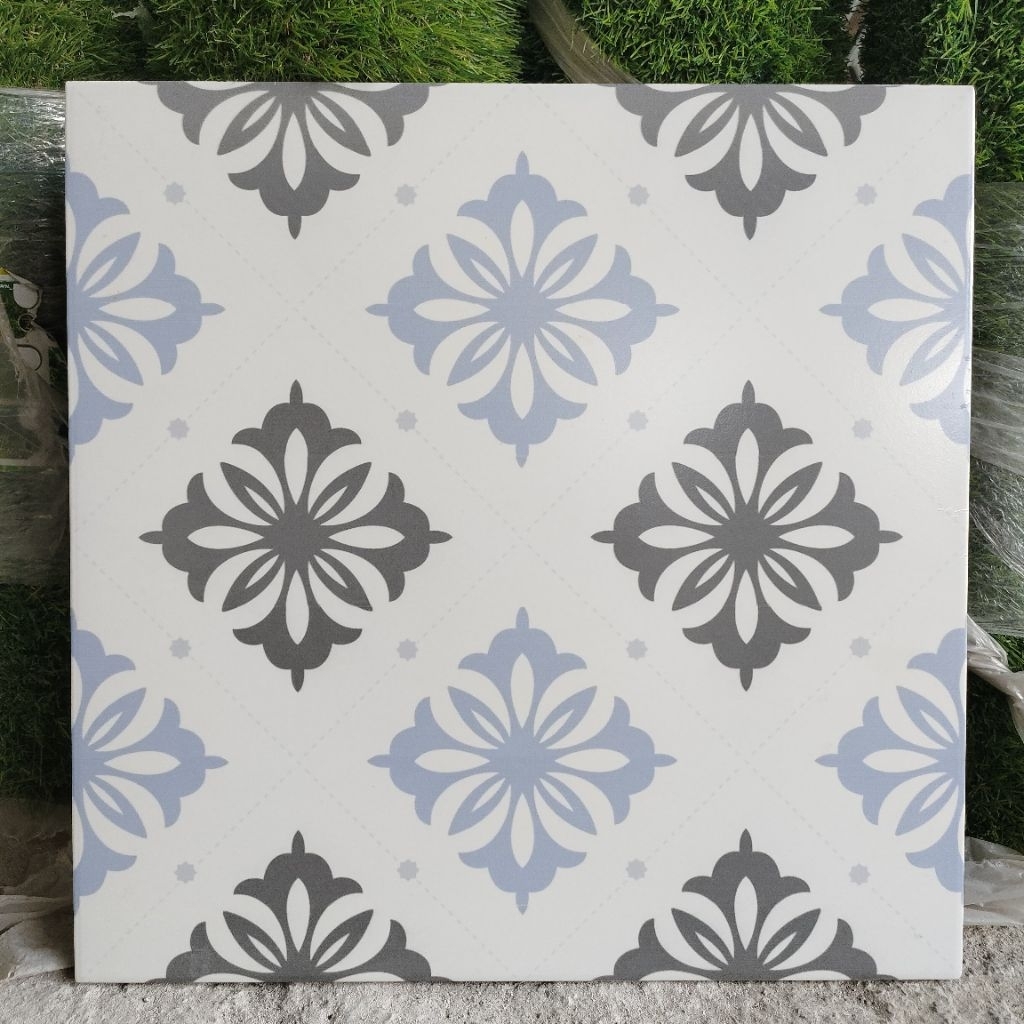 keramik 40x40 motif batik matt/ keramik teras/ keramik lantai