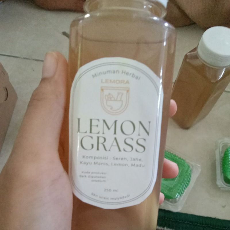 

Minuman Herbal LEMORA - Lemon Grass 250ml