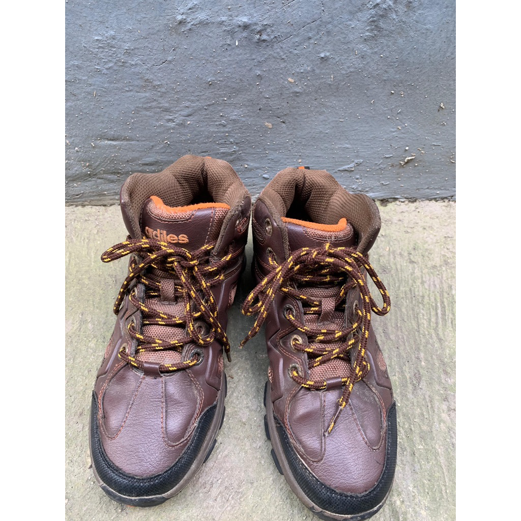 ARDILES | SEPATU GUNUNG SEPATU HIKING SECOND