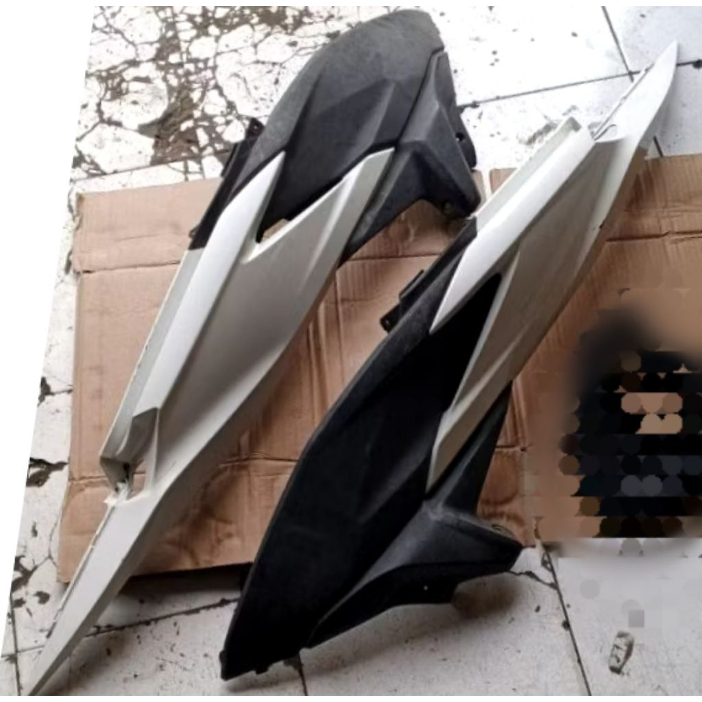 Body cover body samping body+sambungan Vario 125 old kzr Secon bahan original