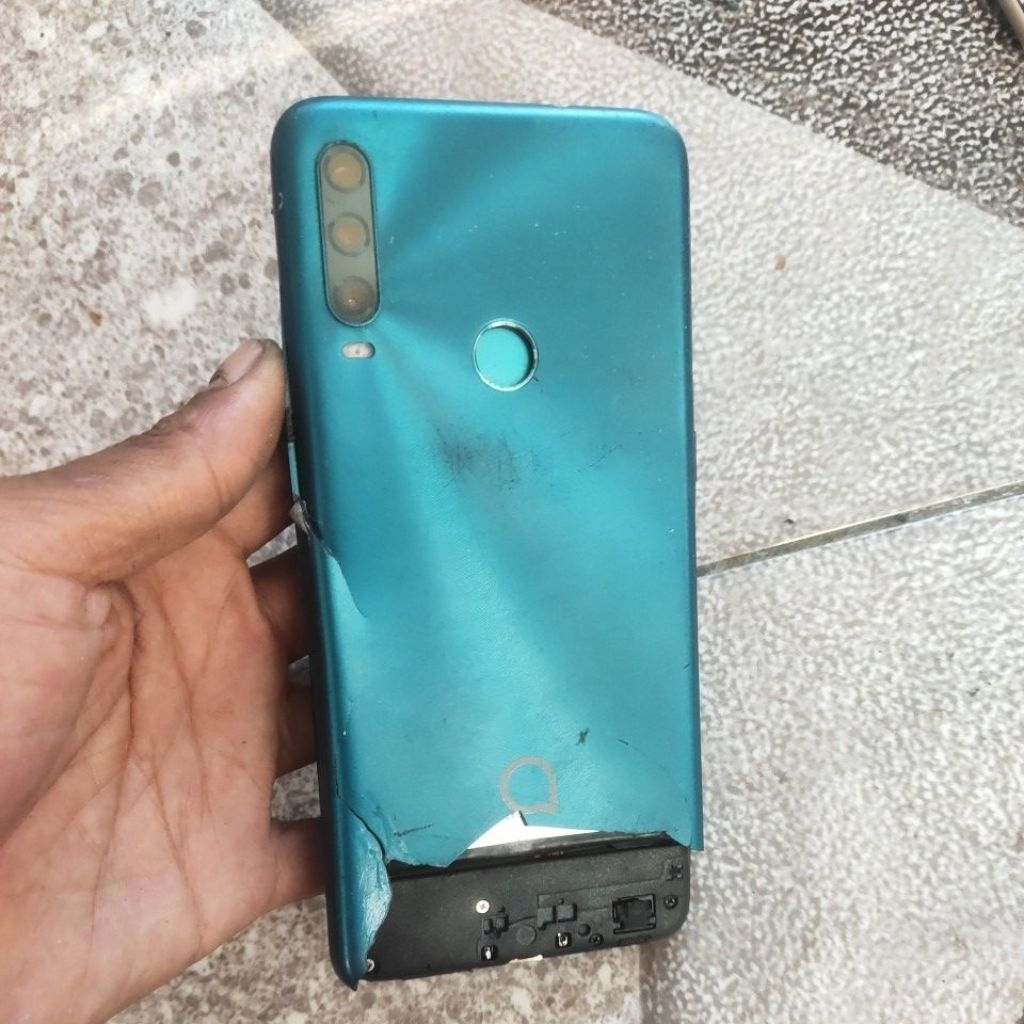 Alcatel 1 SE 4g ram 4/64 minus lcd