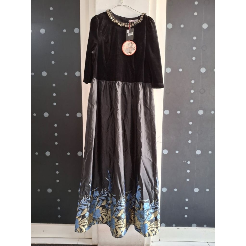 PRELOVED BAJU l Dress Wanita Lengan Panjang Warna Hitam Bahan Bludru/ Gaun Beludru Panjang/ Gaun Pes