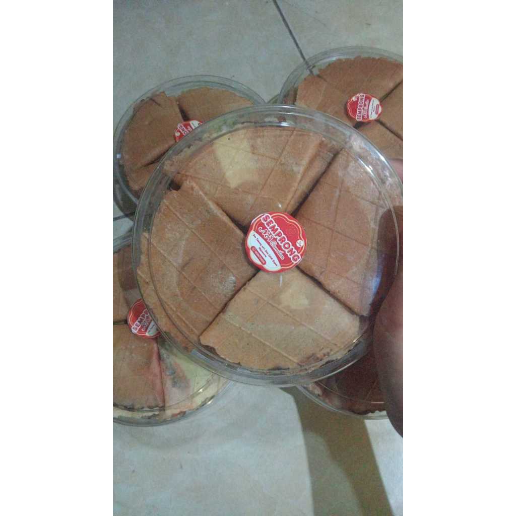 

Nacamilan/camilan kekinian/Kue Semprong isi coklat lumer 200gram
