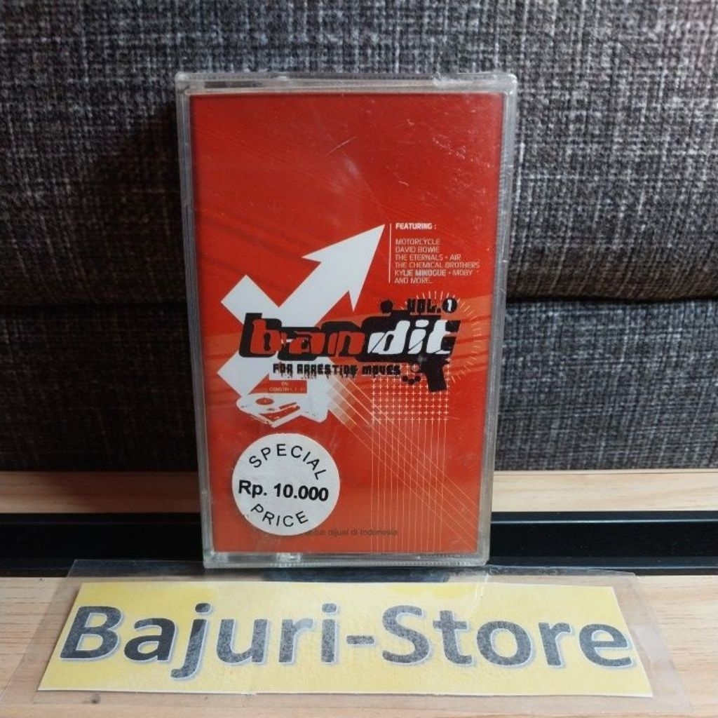 Kaset Pita "Kylie Minogue" "Air" "Goldfrapp" "The Eternals" "The Chemical Brothers" "Moby" "Princess