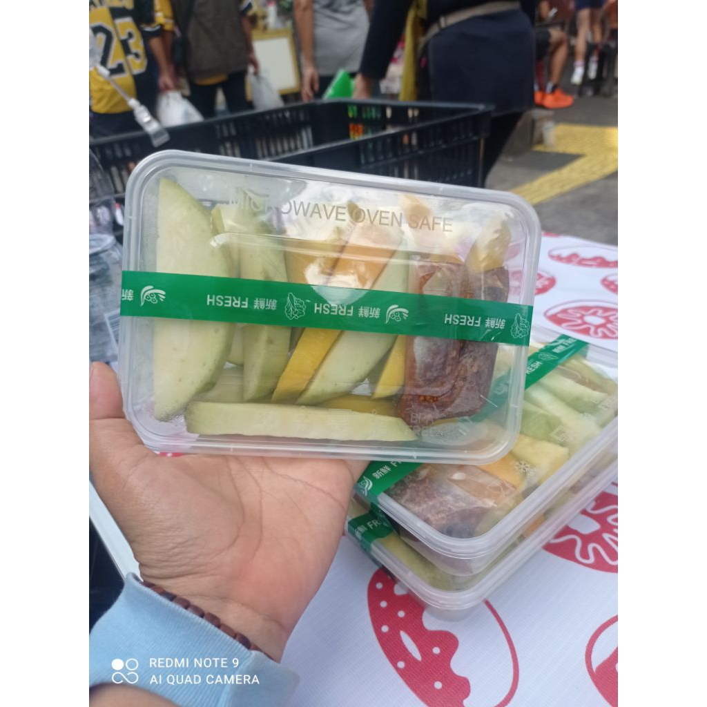 

Buah Potong Mangga Kiojay (free bumbu rujak)