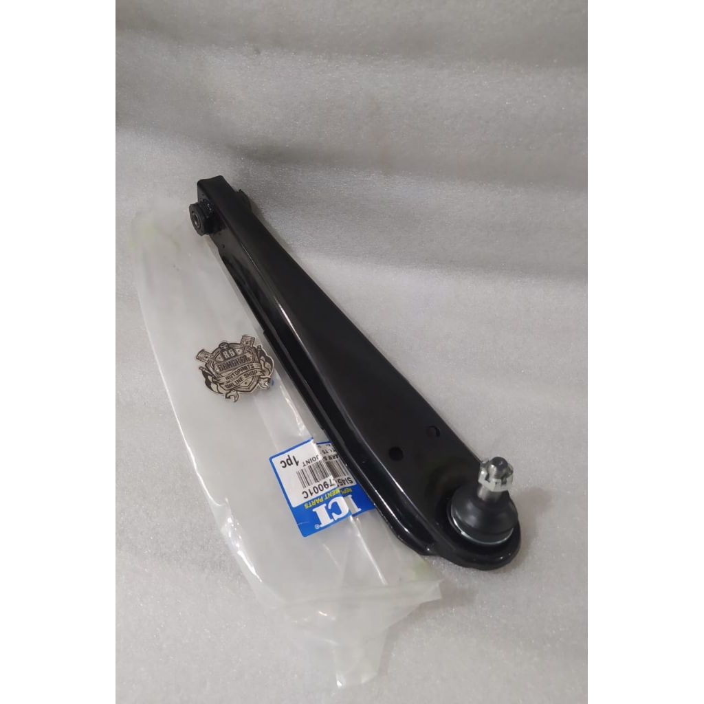 SAYAP DEPAN BAWAH LOWER ARM SUZUKI CARRY 1.0/T5 45200-79001