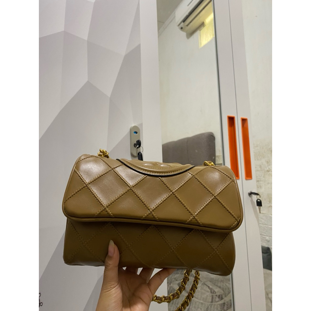 Preloved tas tory burch