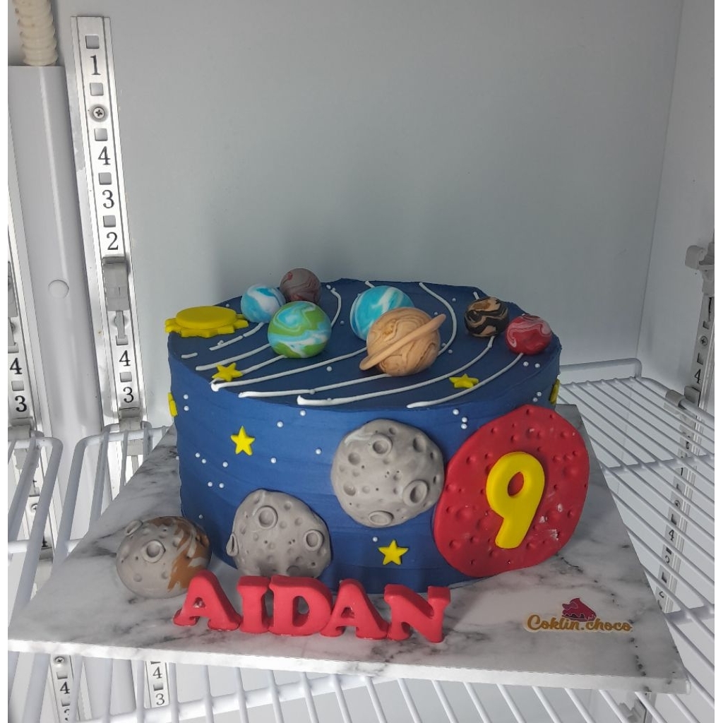

KUE ULANG TAHUN PLANET / KUE ULTAH ANTARIKSA / CAKE BIRTHDAY PLANET / SOLAR SYSTEM CAKE