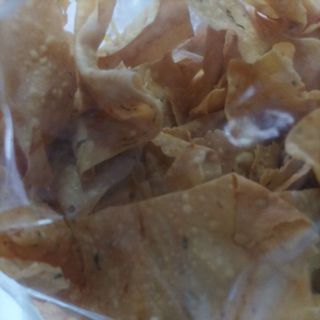 

KERIPIK PANGSIT BAWANG 250GR oleh oleh bandung