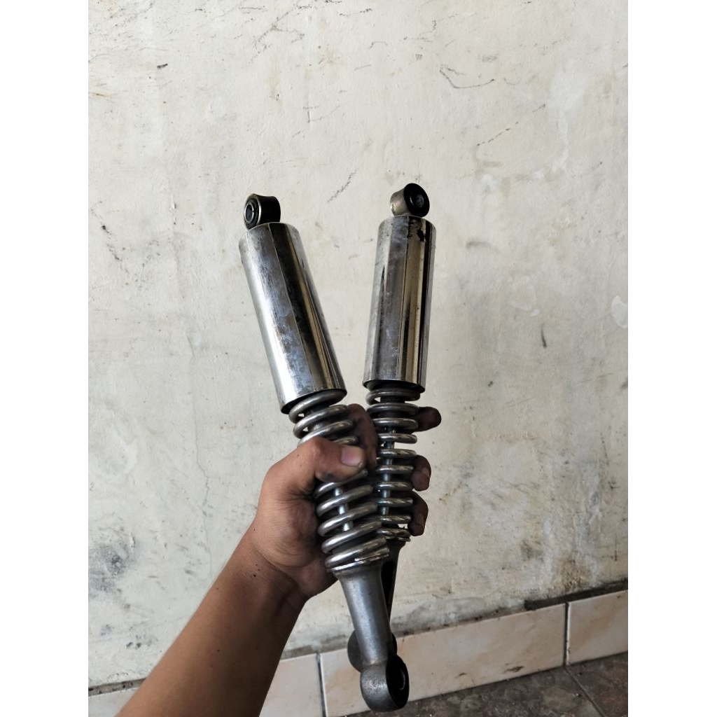 shock belakang honda Cb 100 ori copotan