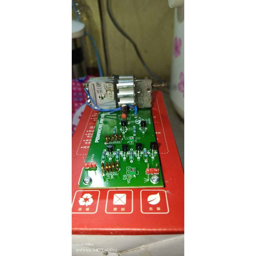 pemancar FM oscillator tuner