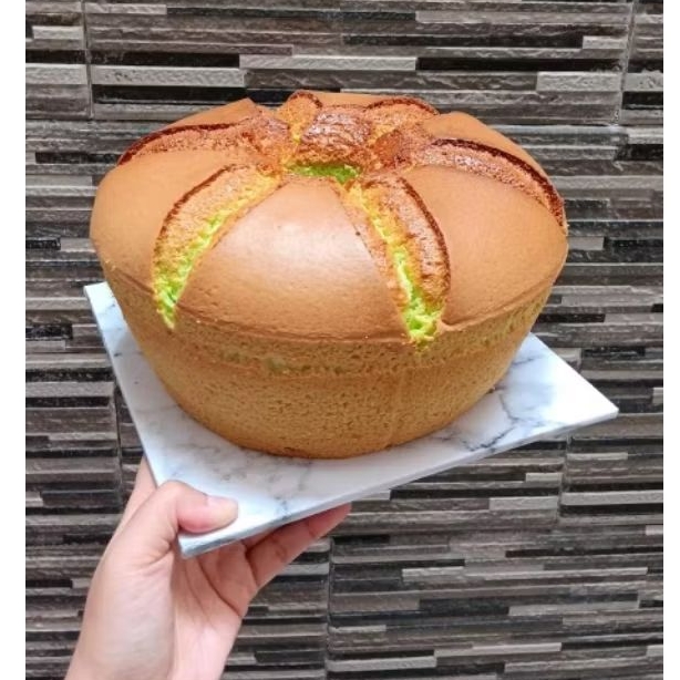 

Chiffon Cake Pandan D24 cm / Kue Chiffon Pandan