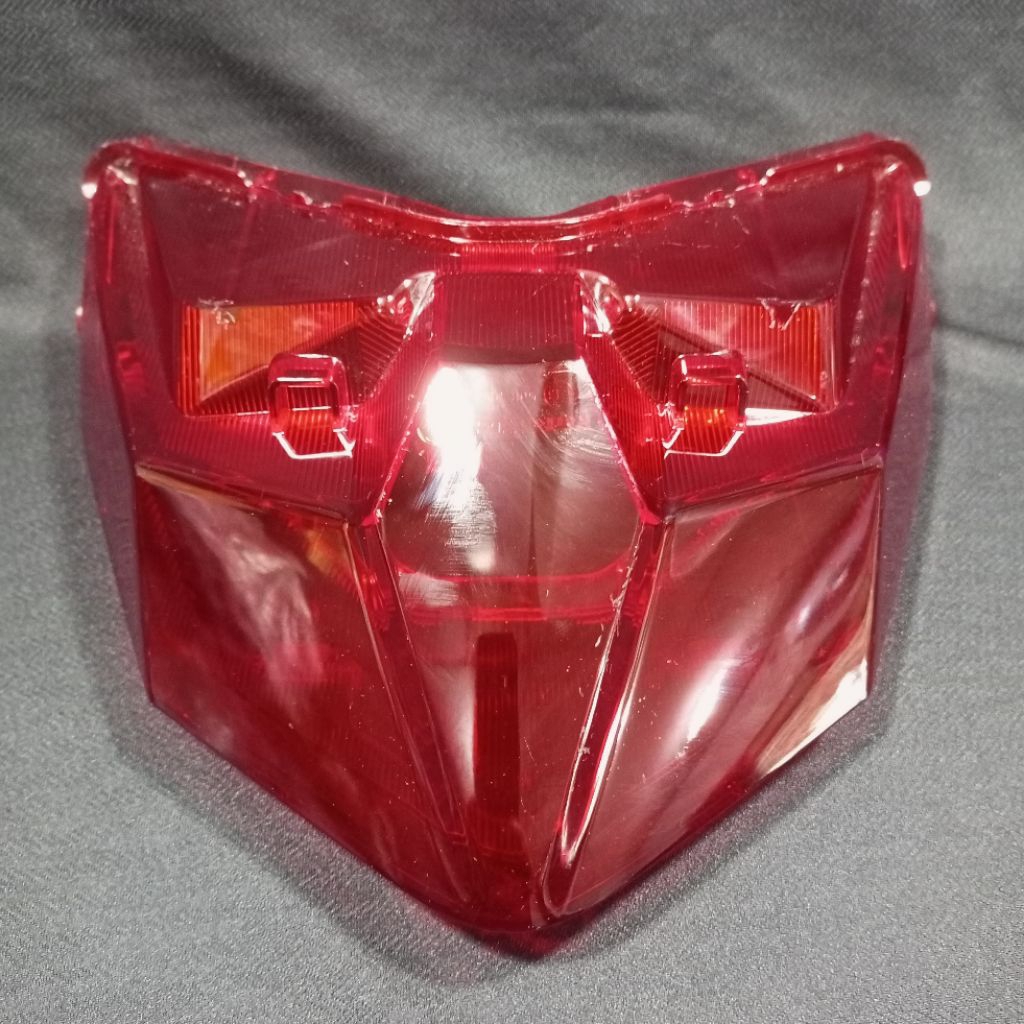 mika lampu belakang new Vario 125 150 kaca lampu stop new vario 150