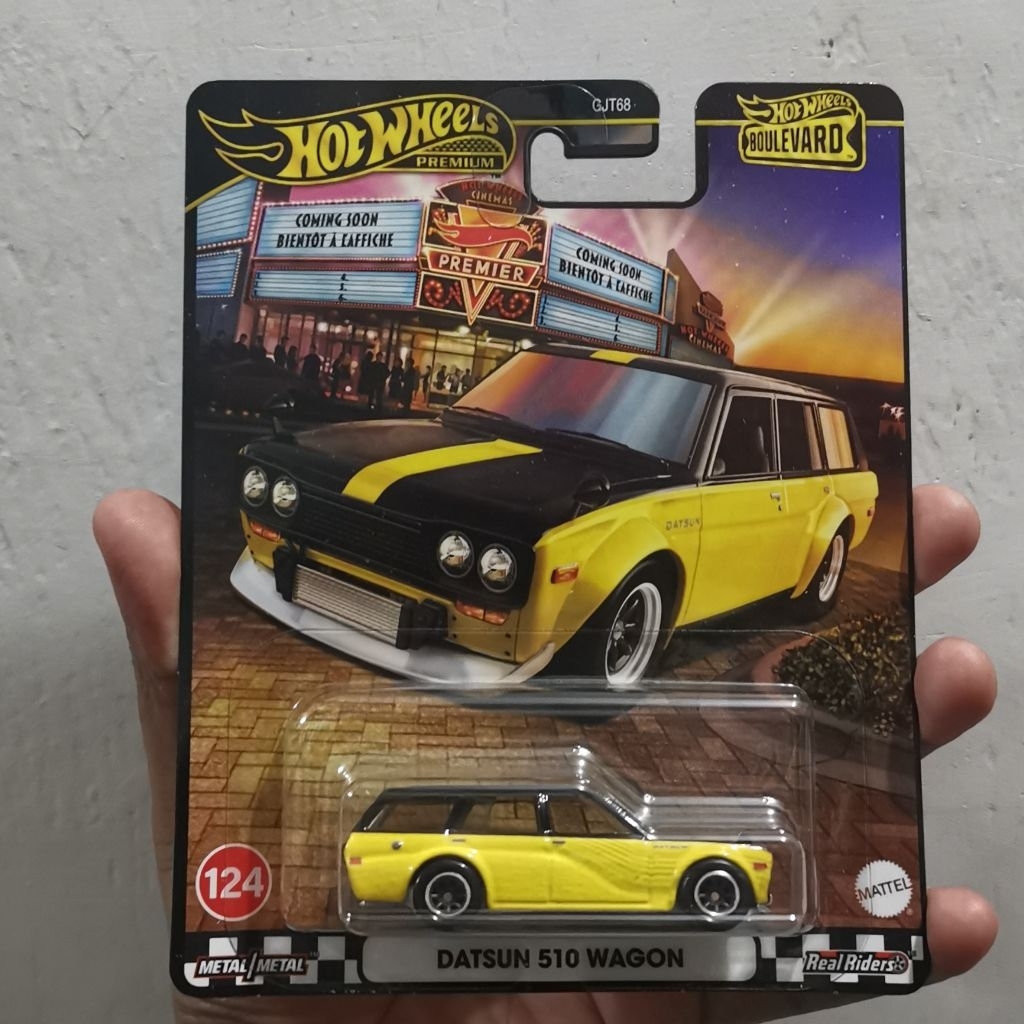 hotwheels boulevard premium datsun 510 wagon