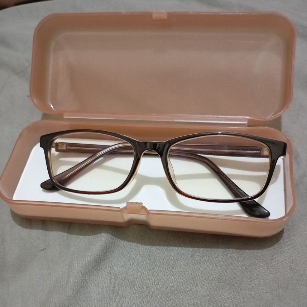 Kaca Mata Baca Berkualitas Frame Hitam Cream / Kaca Mata Bening / Kaca Mata Wanita / Kaca Mata Pria