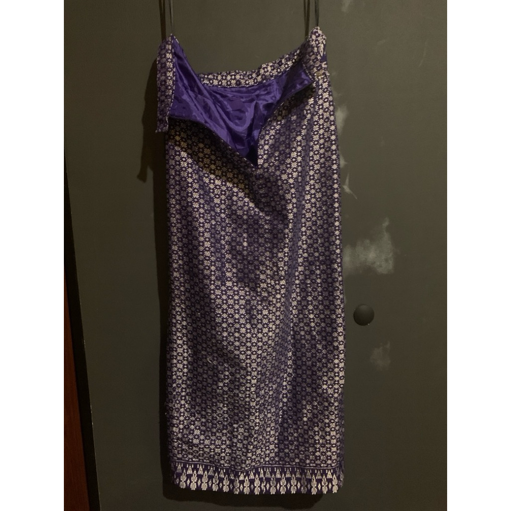 Rok model songket ungu