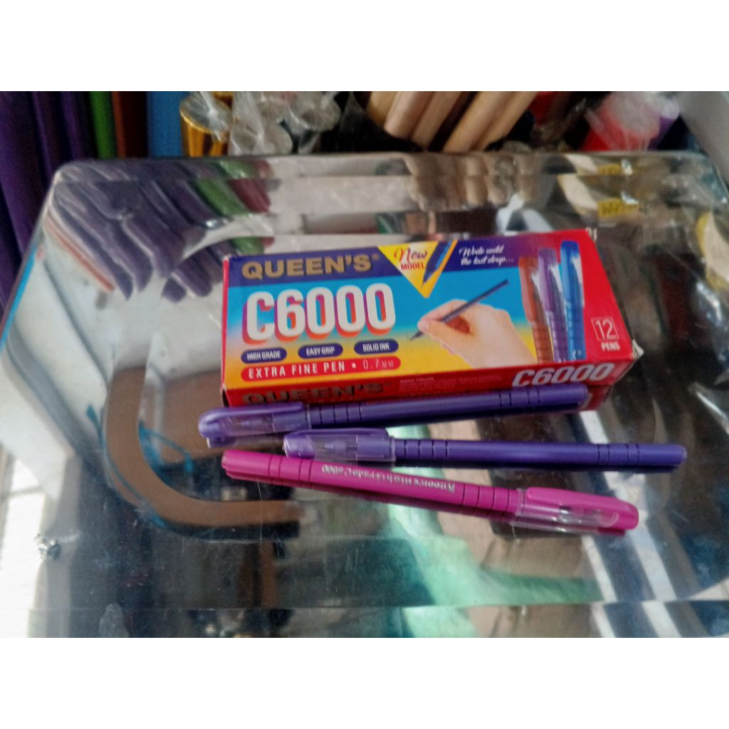 

Pulpen Faster Queen's C6000 – Ballpoint Gel Pen 0.7mm – 1 Pack Isi 12 pcs – Tinta Halus & Solid