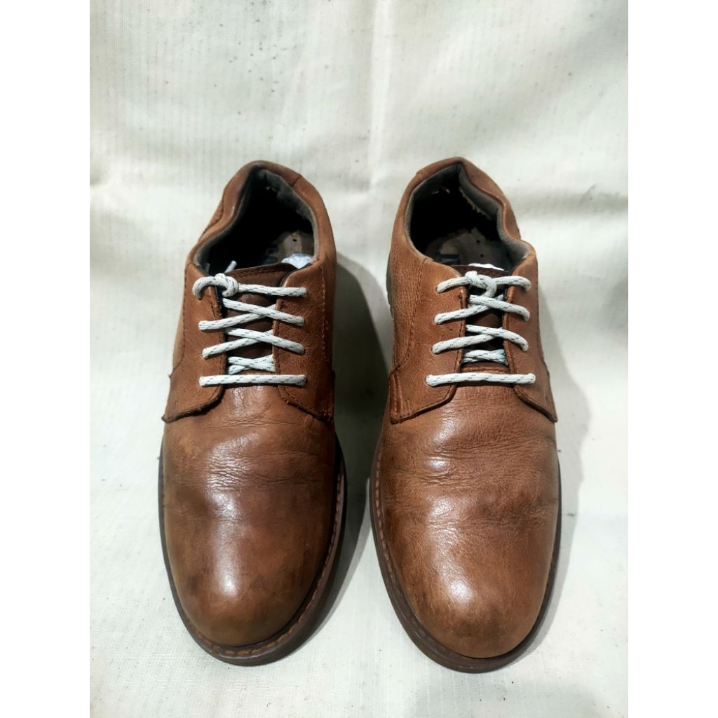 Sepatu Casual Pdh Kulit Caterpillar P720294, Size 41